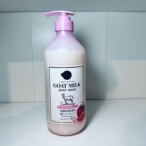 Strawberry Scented Goat Milk Body Wash